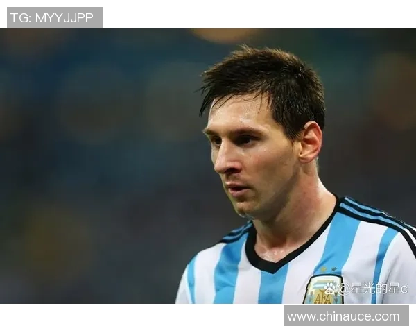 足球明星为何不追求时尚发型展现真实自我与球场魅力